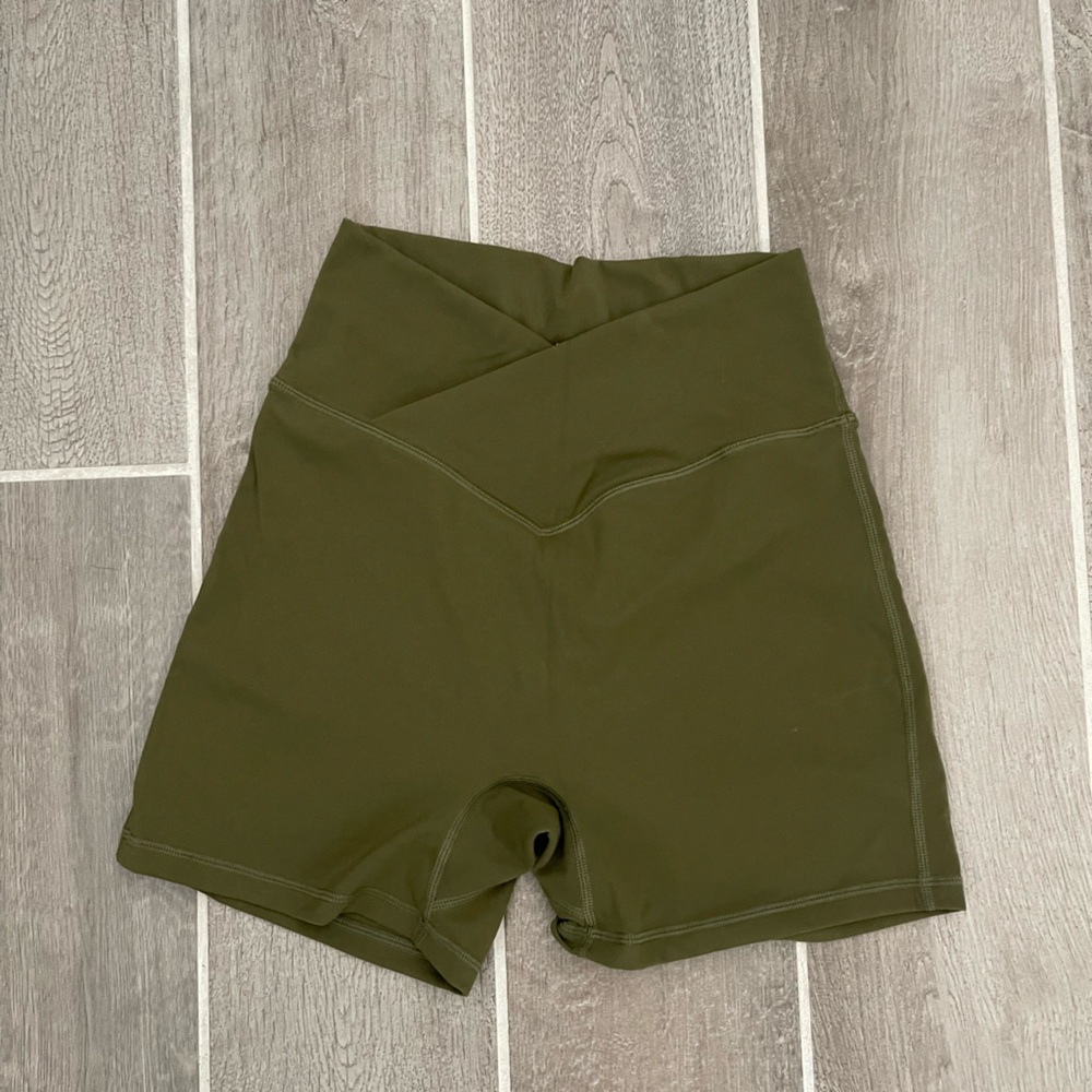 BuffBunny Siren Short - Grounded Dark Olive